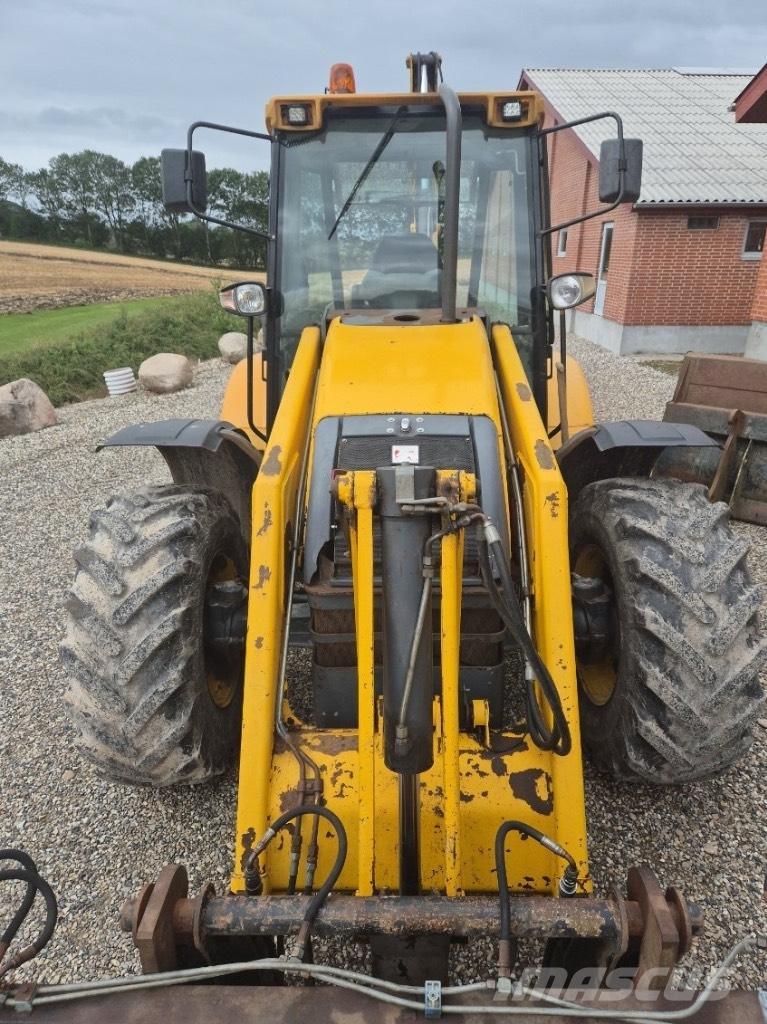 Fermec 960 Buldoexcavatoare