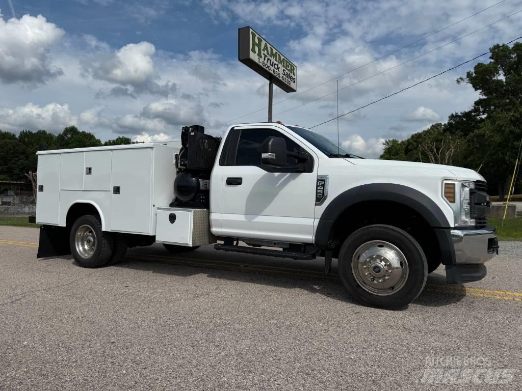 Ford F 450 Municipal/vehicul cu uz general