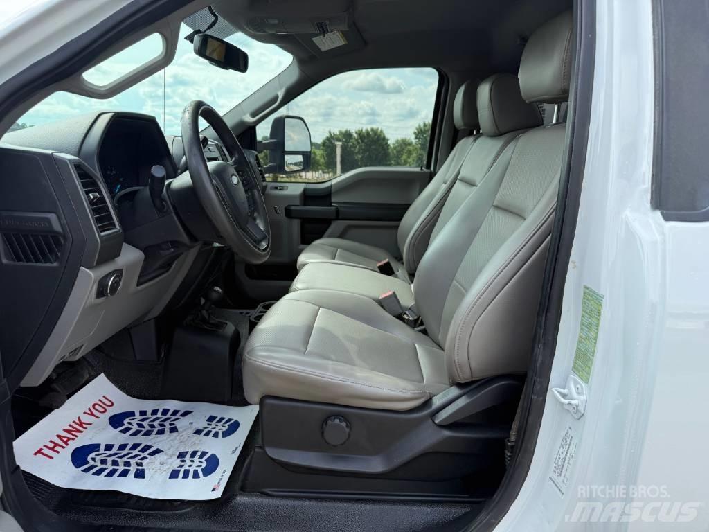 Ford F 450 Municipal/vehicul cu uz general