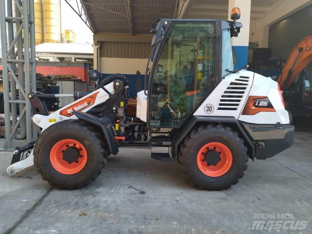 Bobcat L 85 Incarcator pe pneuri