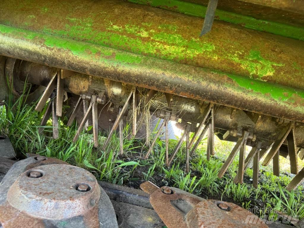 John Deere 131 Mounted and trailed mowers