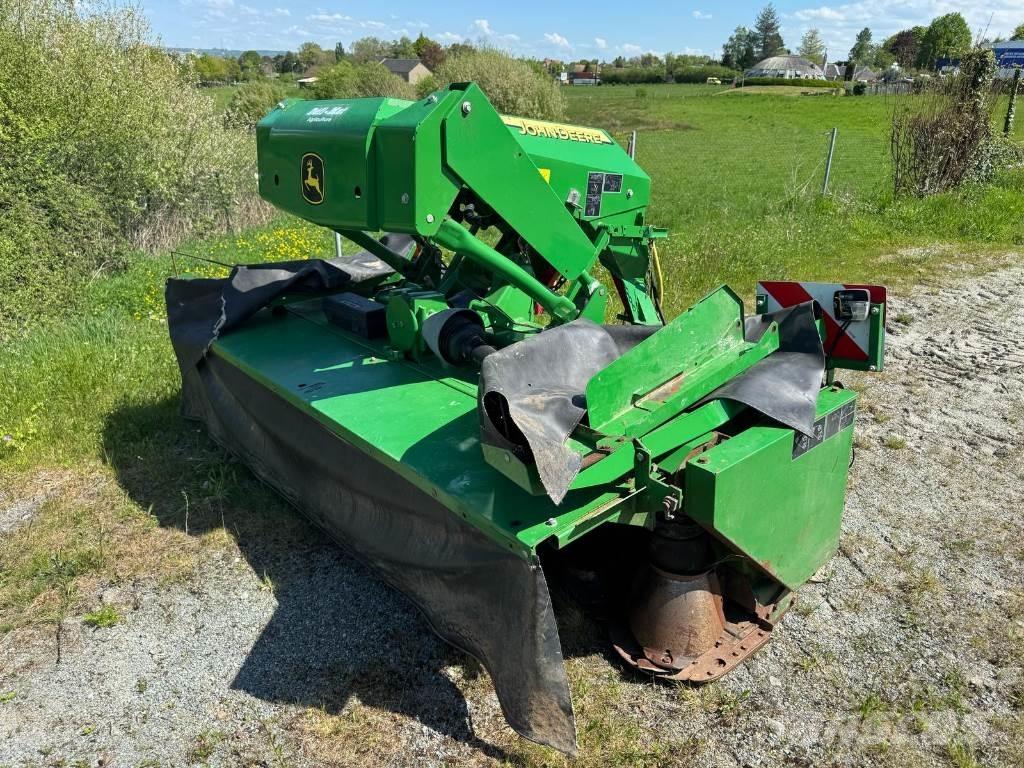 John Deere 131 Mounted and trailed mowers