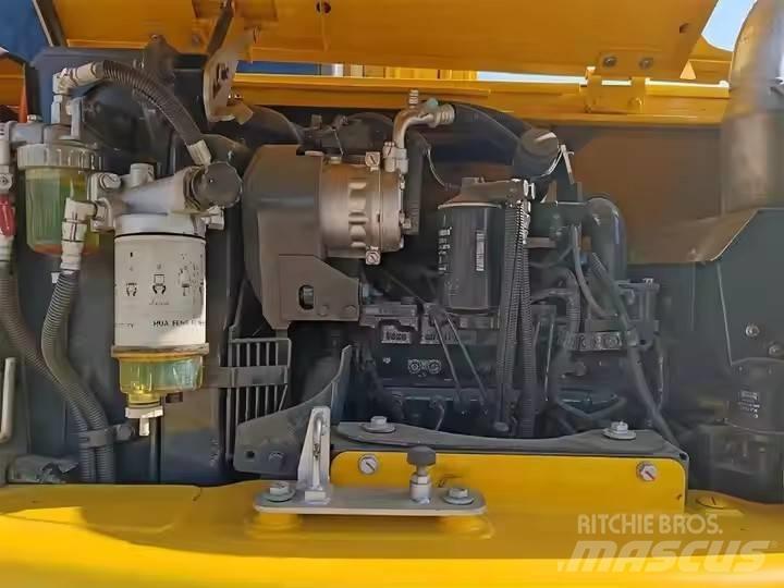 Komatsu PC70 Excavatoare pe șenile
