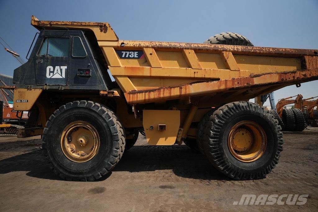 CAT 773 E Camioane cu basculante rigide