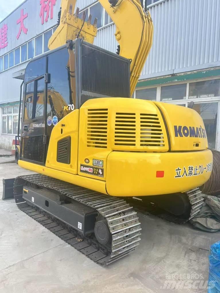 Komatsu PC 70-8 Excavatoare pe șenile
