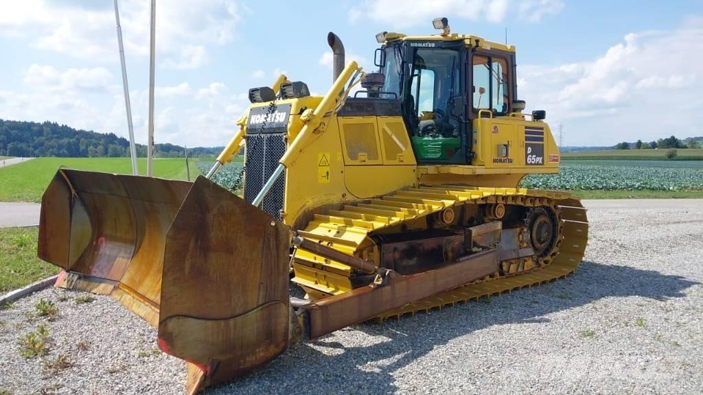 Komatsu D 65 PX-18 Buldozere pe senile