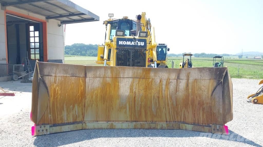Komatsu D 65 PX-18 Buldozere pe senile