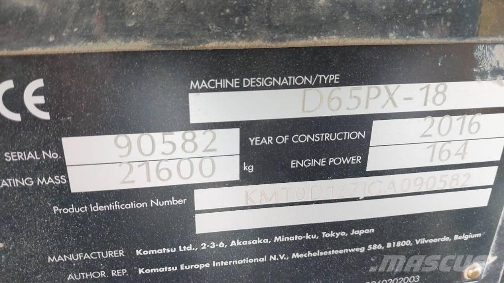 Komatsu D 65 PX-18 Buldozere pe senile