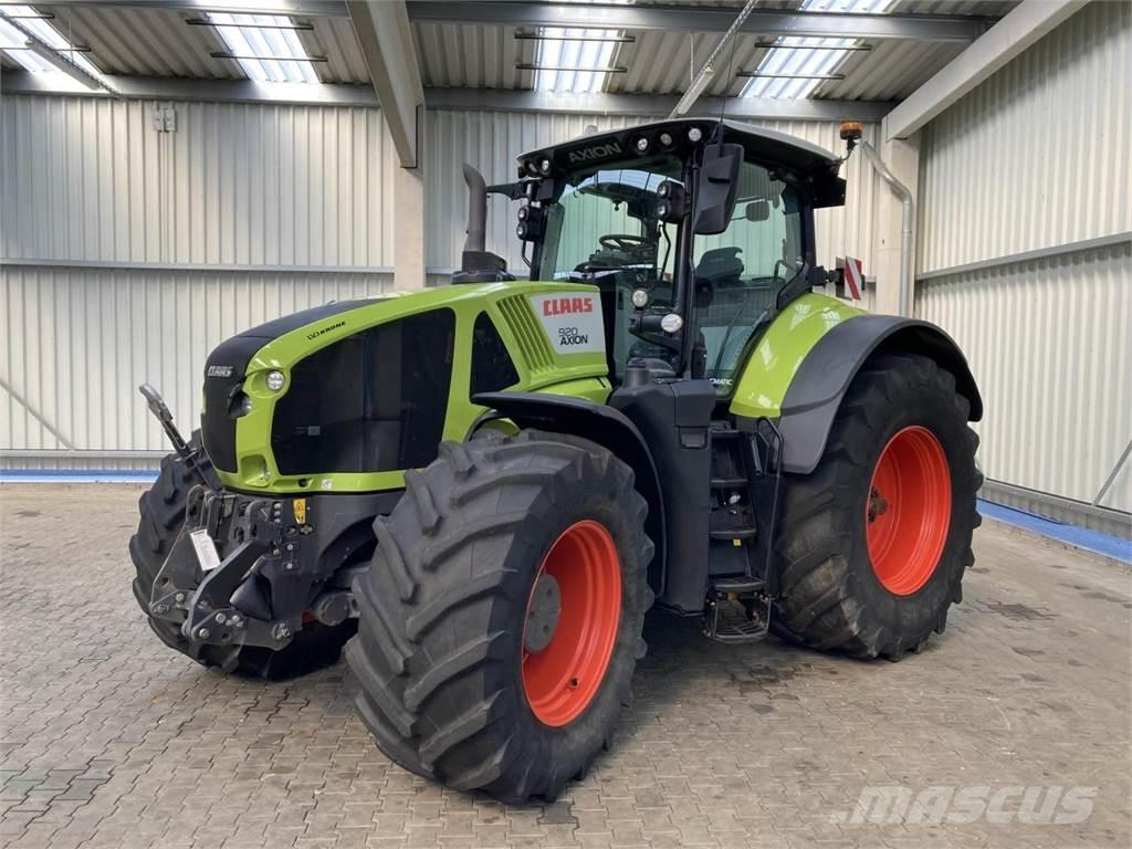 CLAAS Axion 920 Tractoare