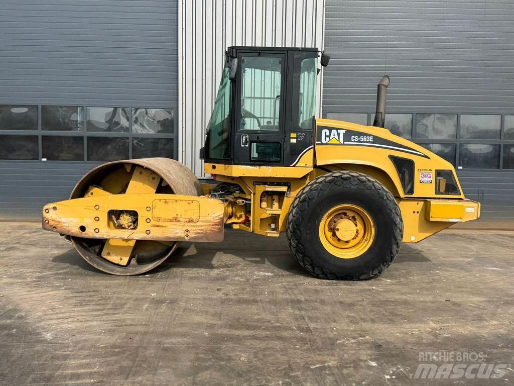CAT CS563E Compactoare monocilindrice