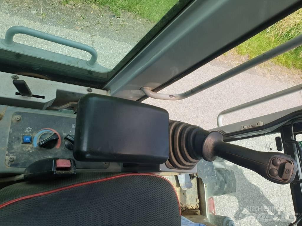 Takeuchi TB175W Excavatoare cu roti