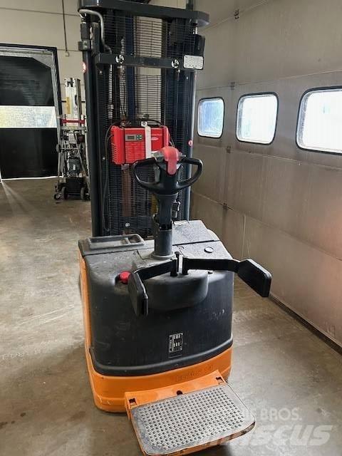 Still EGV 14 Transpaleta manuala