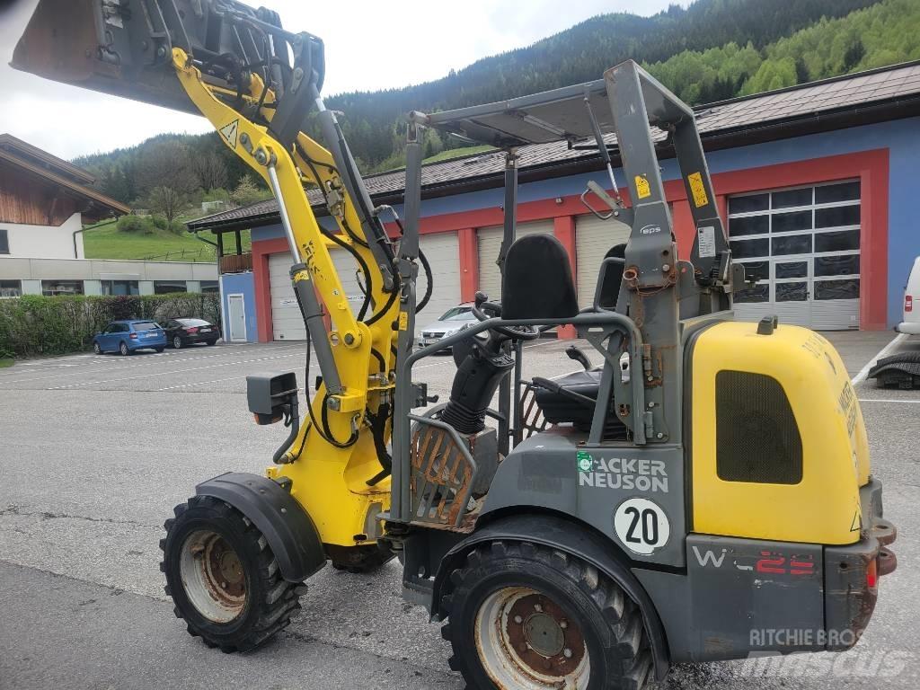 Wacker Neuson Wl25 Incarcator pe pneuri