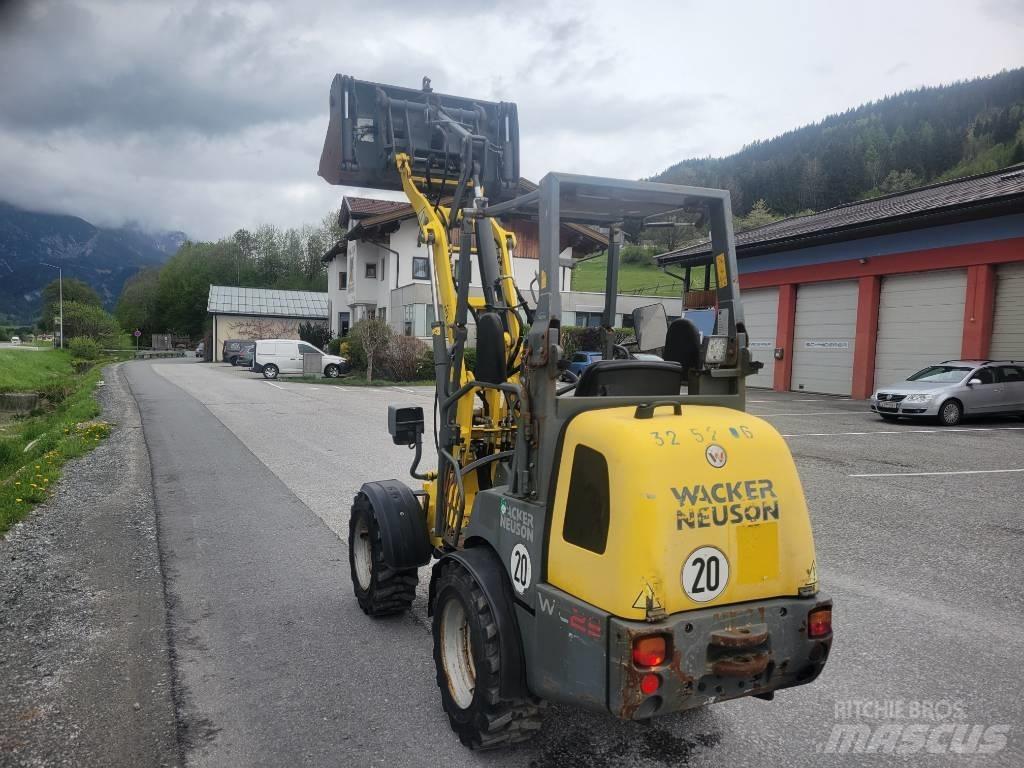 Wacker Neuson Wl25 Incarcator pe pneuri