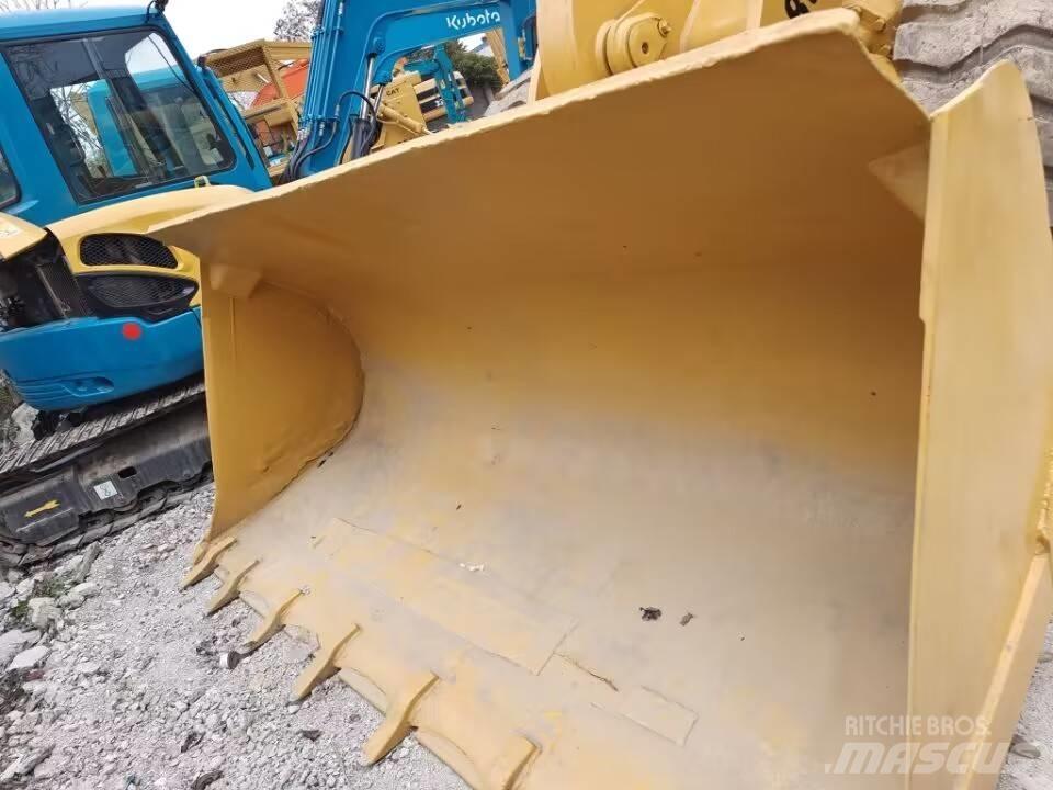 CAT 938G Incarcator pe pneuri