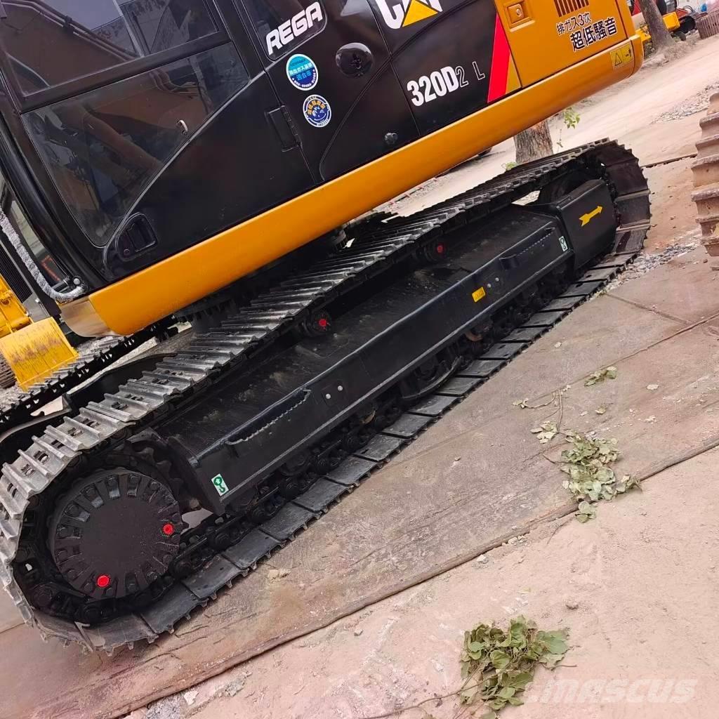 CAT 320 D2L Excavatoare pe șenile
