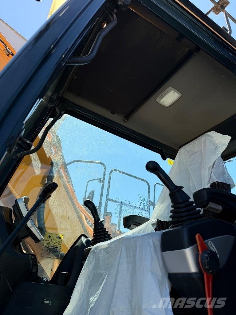 Hyundai HX 160 L Excavatoare pe șenile
