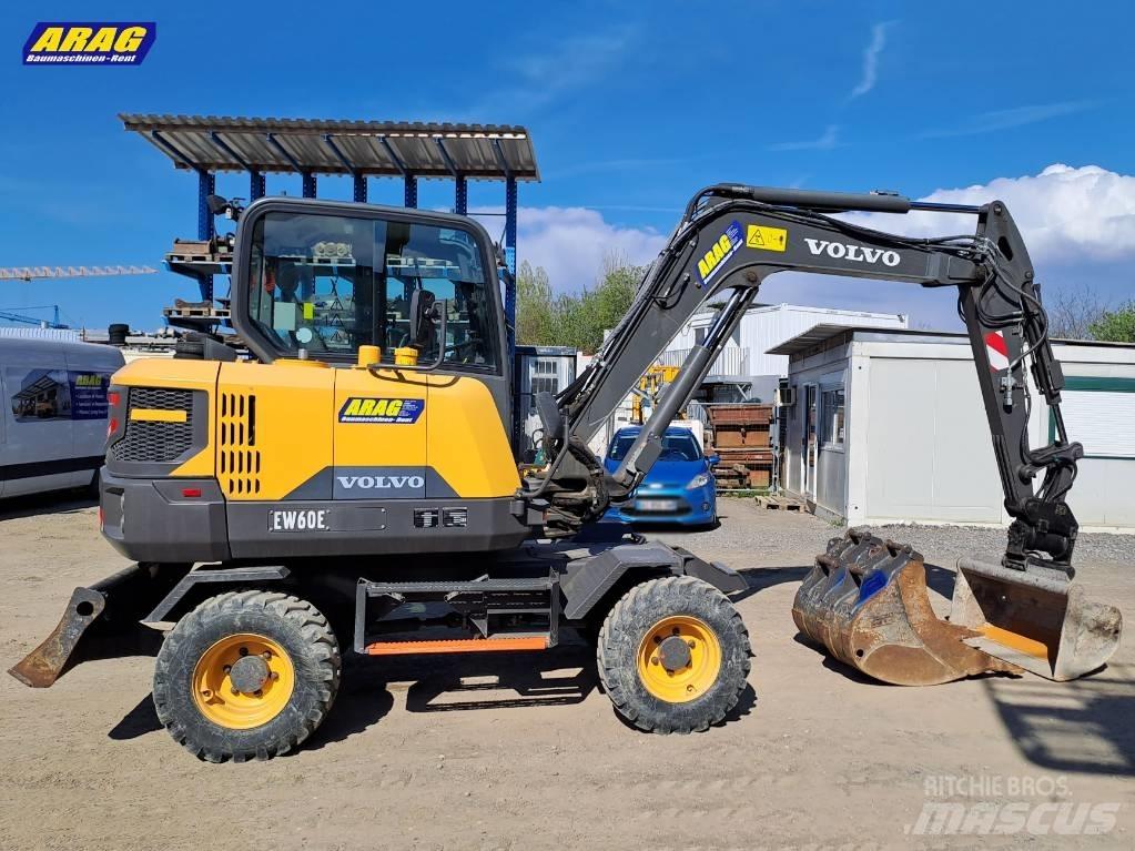 Volvo EW 60 E Excavatoare cu roti