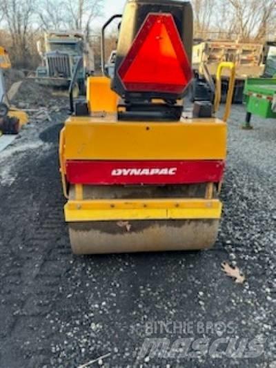 Dynapac CC 102 Cilindri compactori dubli