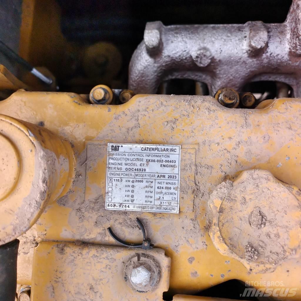 CAT 320 D Excavatoare pe șenile
