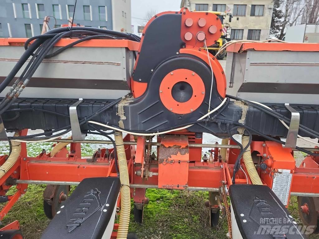 Kuhn Planter 2 Masini cu insamantare precisa
