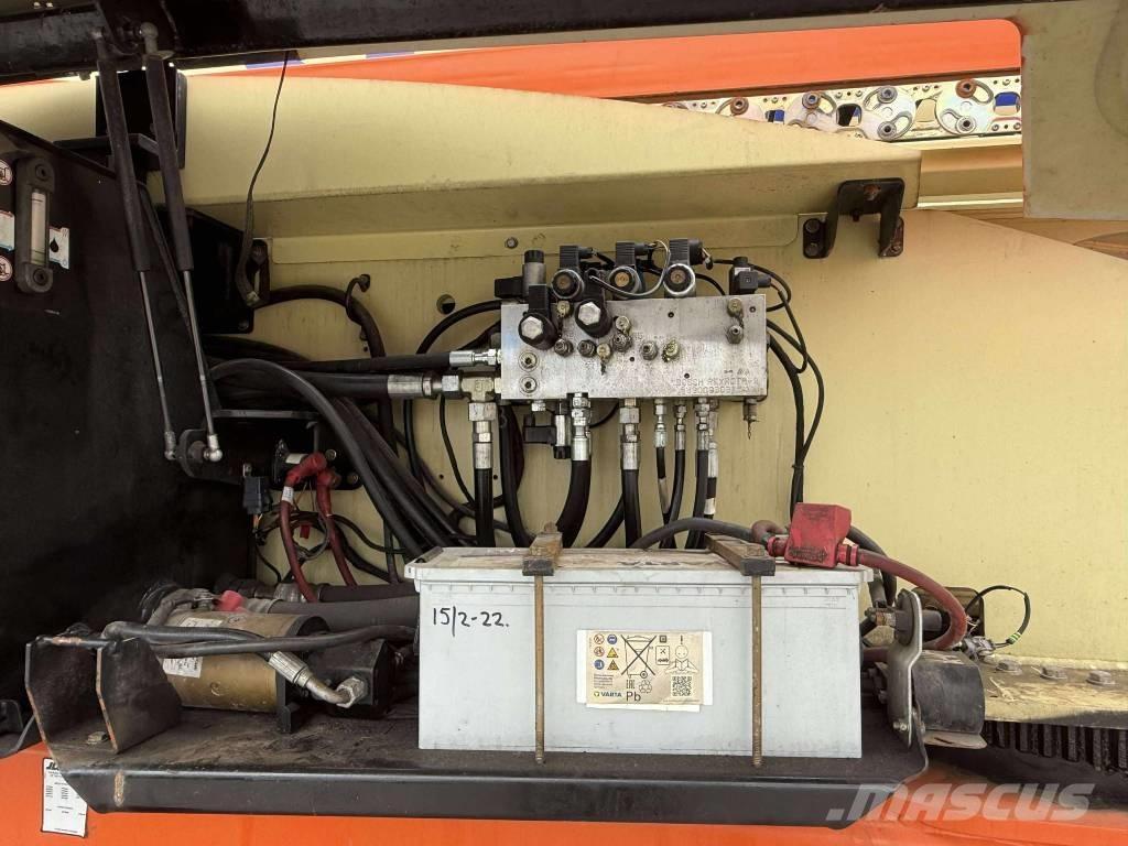 JLG 1350 SJP Nacele cu brat telescopic