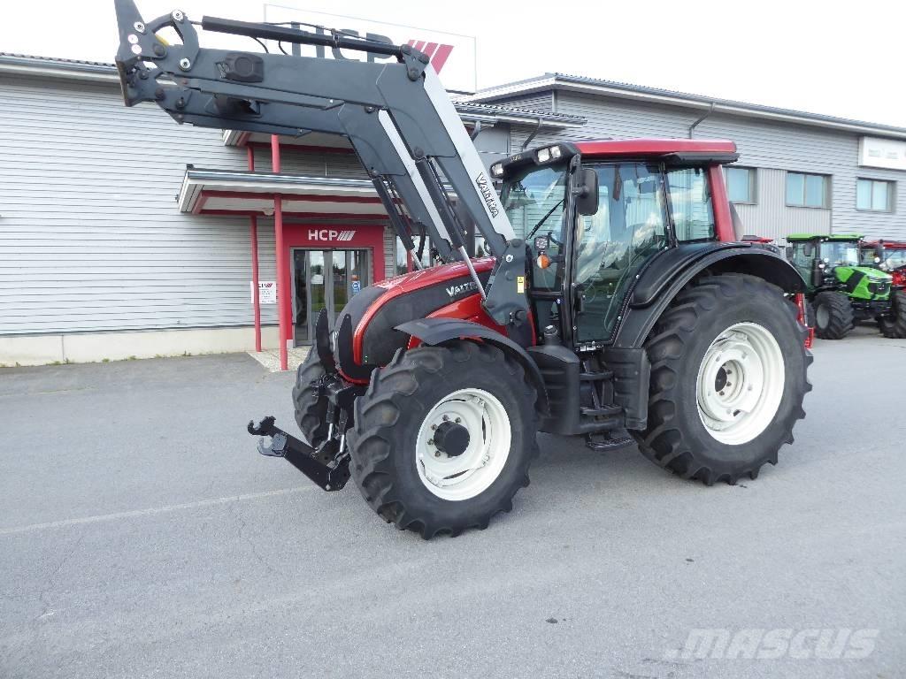 Valtra N141 Advance Tractoare