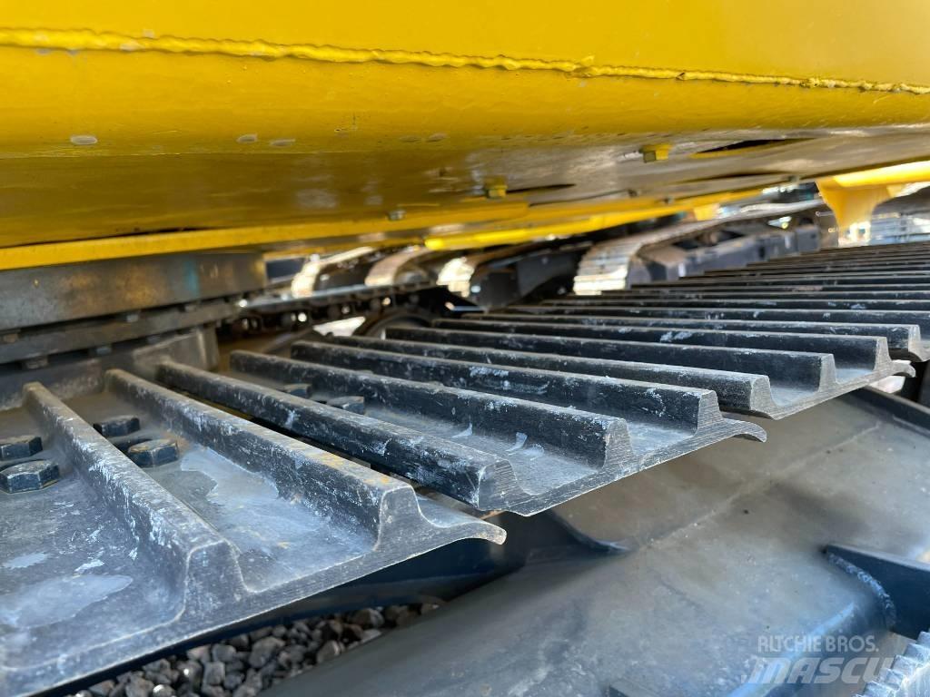 Komatsu 130-7 Excavatoare pe șenile
