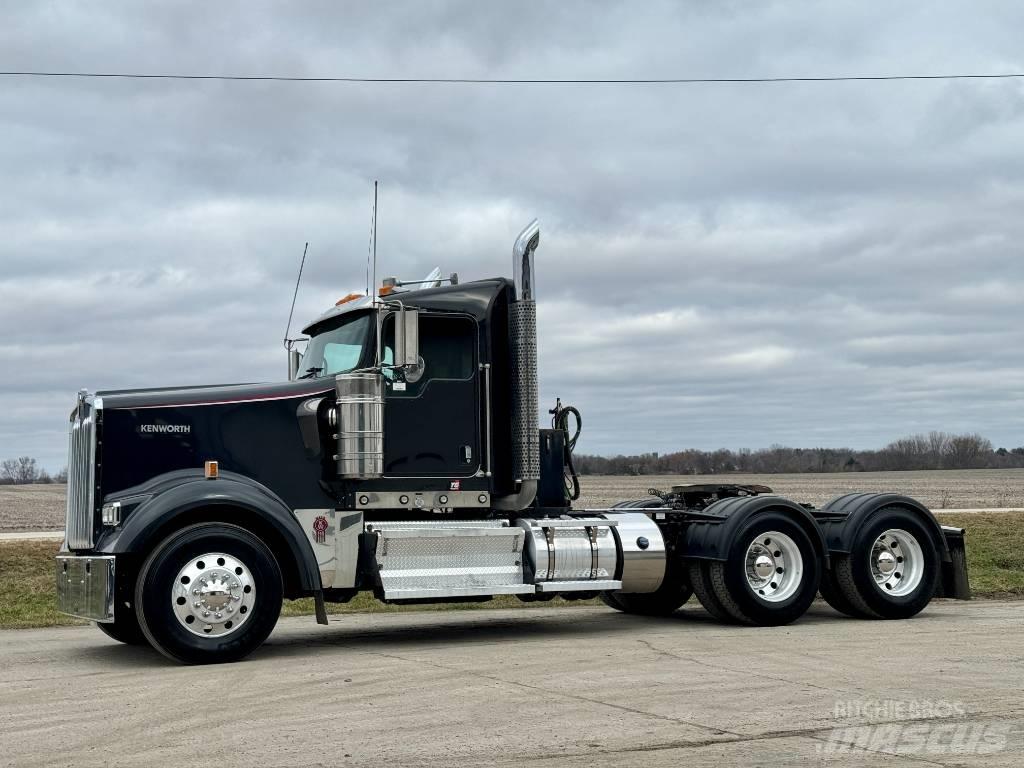 Kenworth W900 Autotractoare