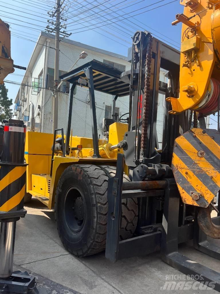 TCM FD250 Stivuitoare telescopice