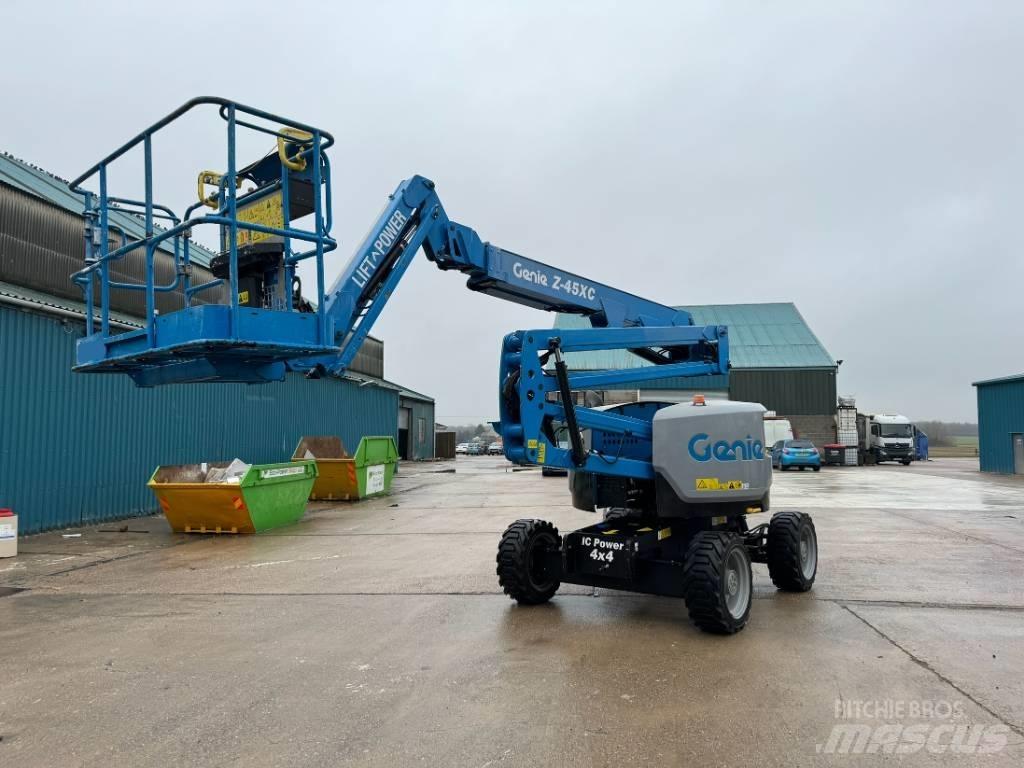 Genie Z 45/25 XC Nacele cu brat articulat