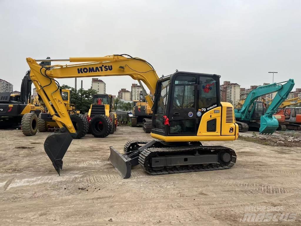 Komatsu PC 70-8 Excavatoare pe șenile
