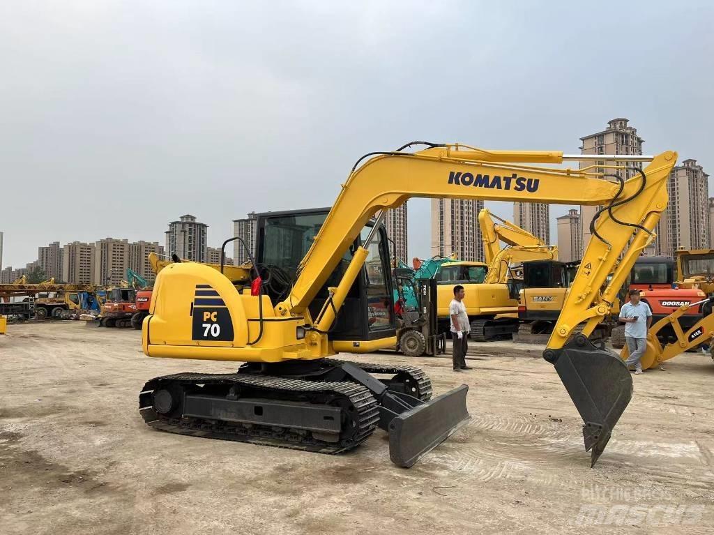 Komatsu PC 70-8 Excavatoare pe șenile
