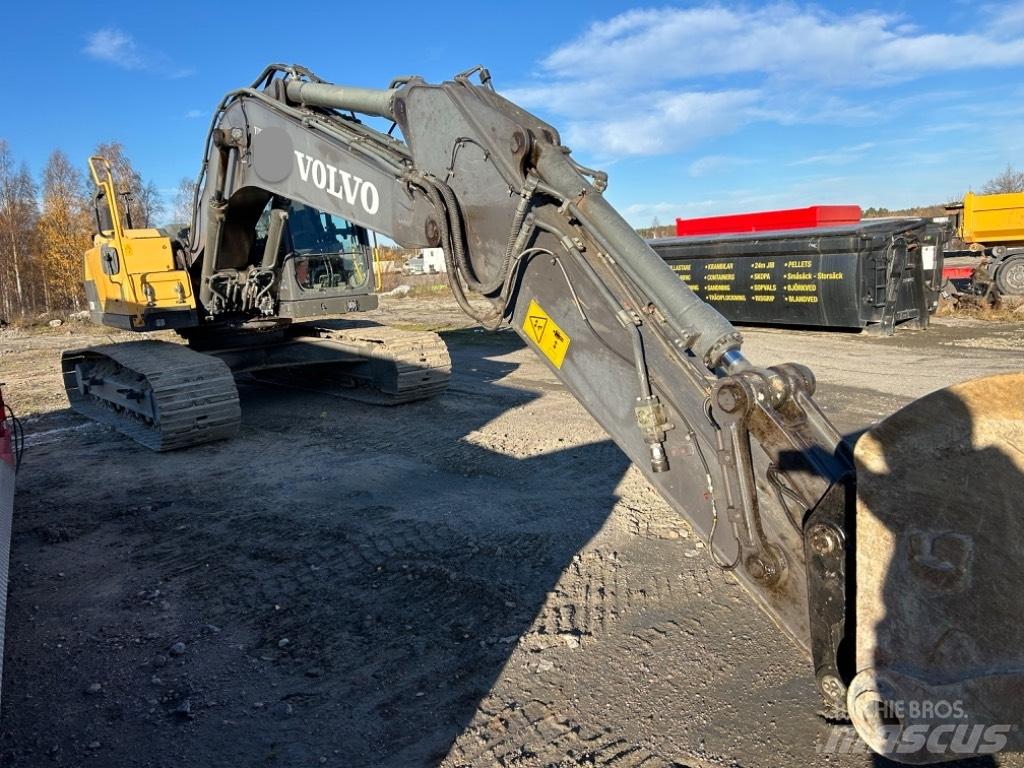 Volvo EC 220 DL Excavatoare pe șenile
