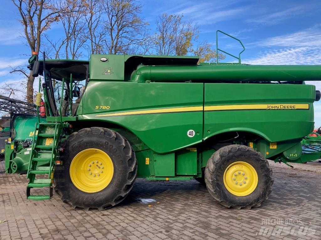 John Deere S 780 Combine de secerat