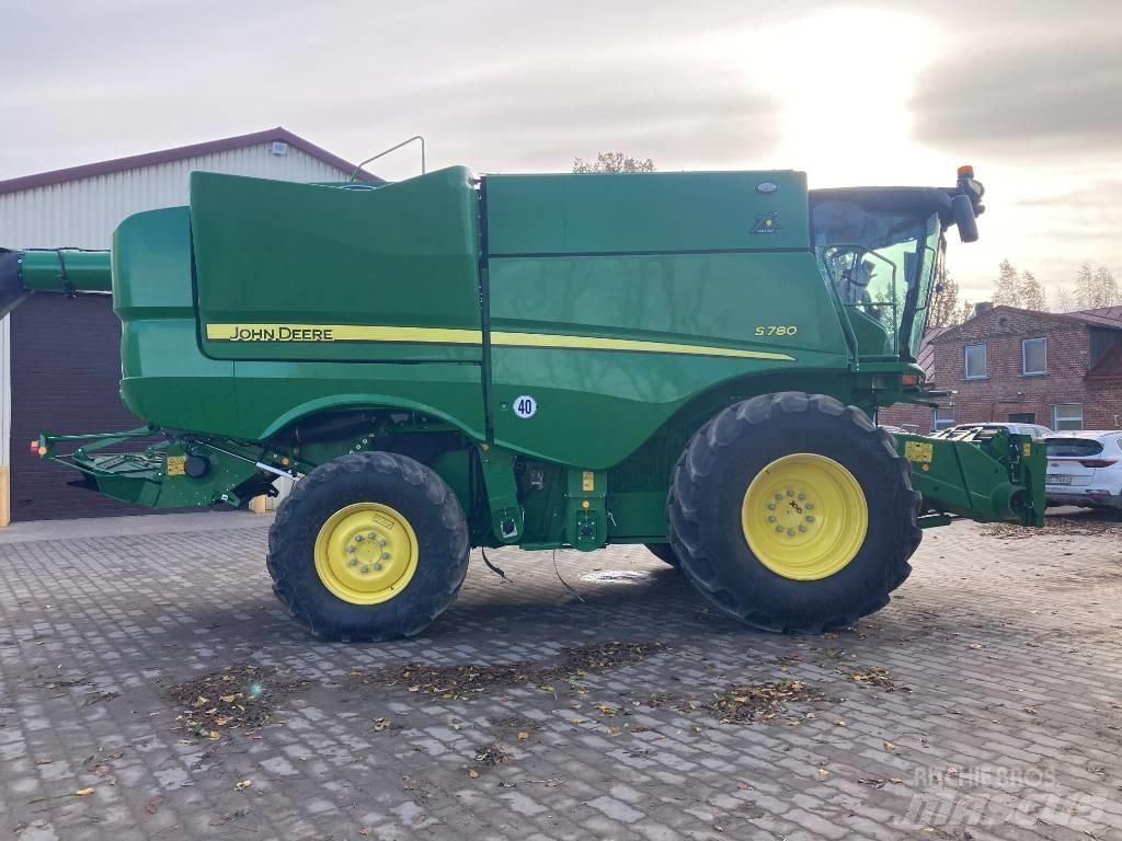 John Deere S 780 Combine de secerat