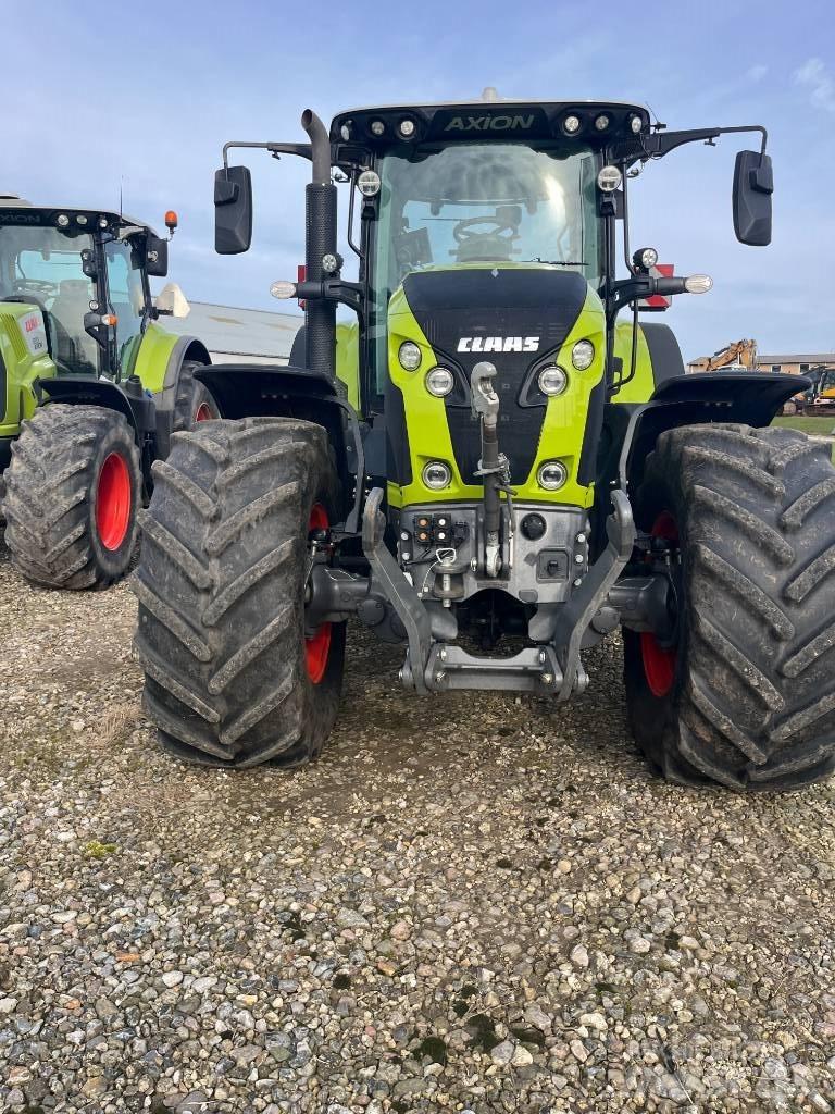 CLAAS AXION 870 Tractoare