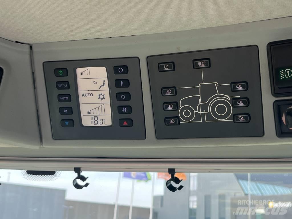 CLAAS AXION 870 Tractoare