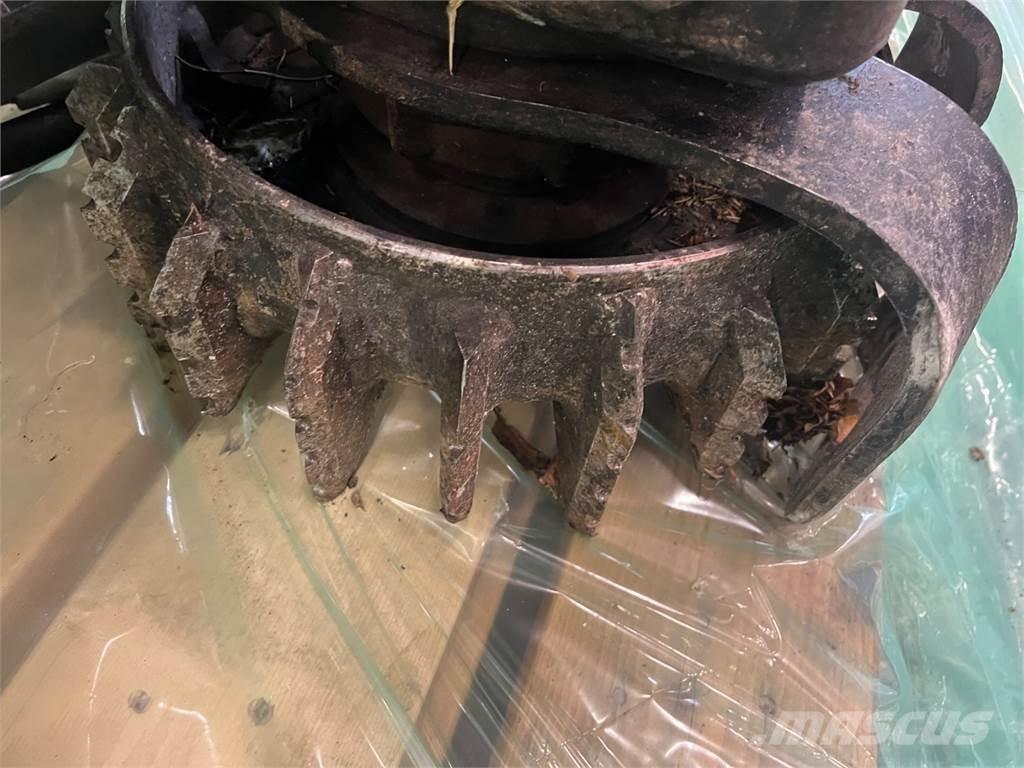 Komatsu C93 Capete pentru culegatoare