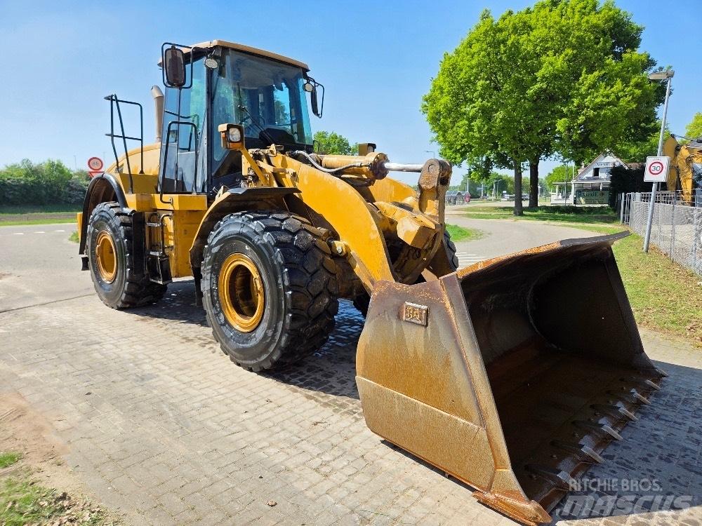 CAT 962H Incarcator pe pneuri