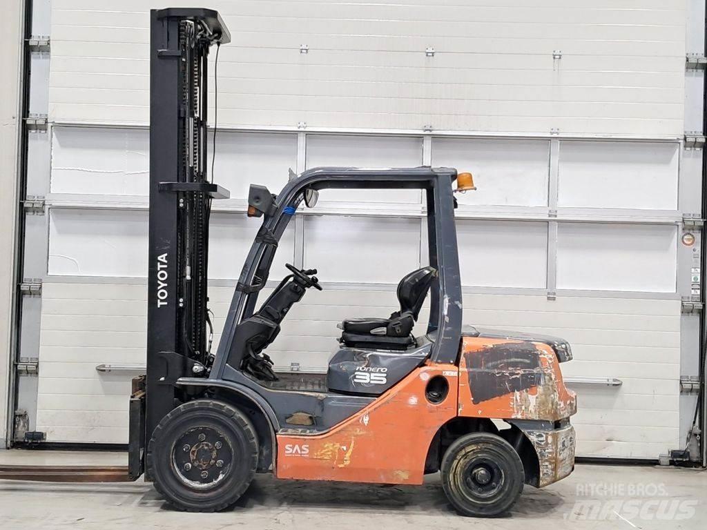 Toyota 02-8FDJF35 Stivuitor diesel
