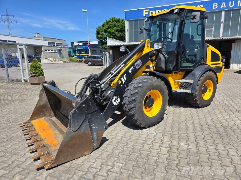 JCB 409SV Incarcator pe pneuri