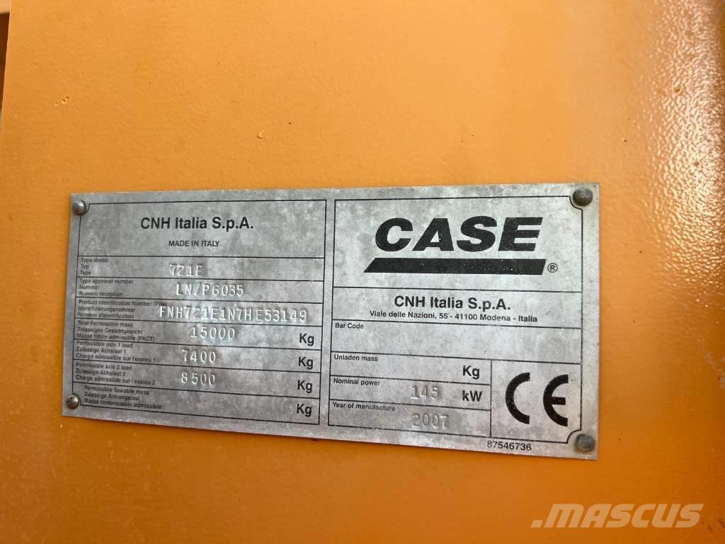 CASE 721E Incarcator pe pneuri