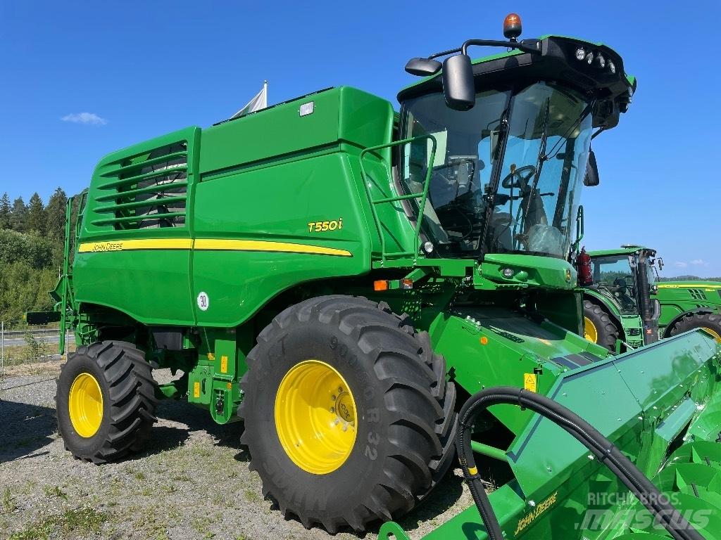 John Deere T 550 Combine de secerat