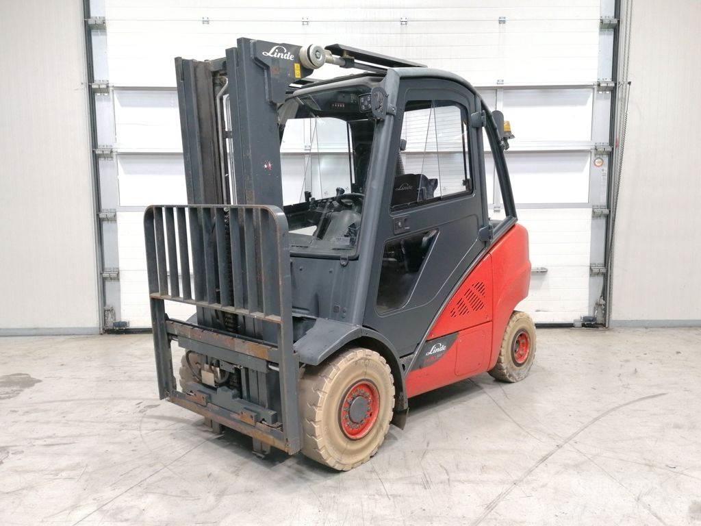 Linde H30D-02 Stivuitor diesel