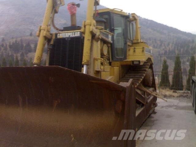CAT D8R Buldozere pe senile