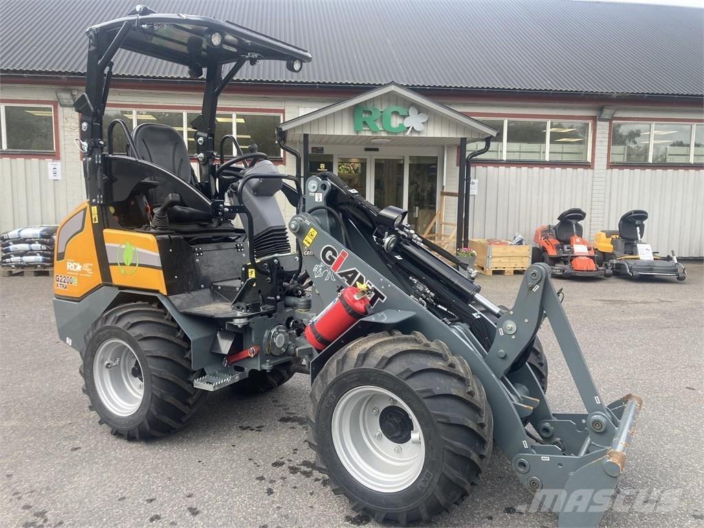 GiANT G2200E Incarcatoare multifunctionale