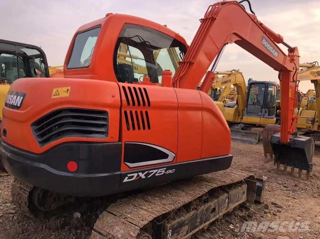 Doosan 75-9c Excavatoare pe șenile
