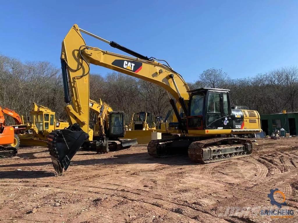 CAT 325 D Excavatoare pe șenile
