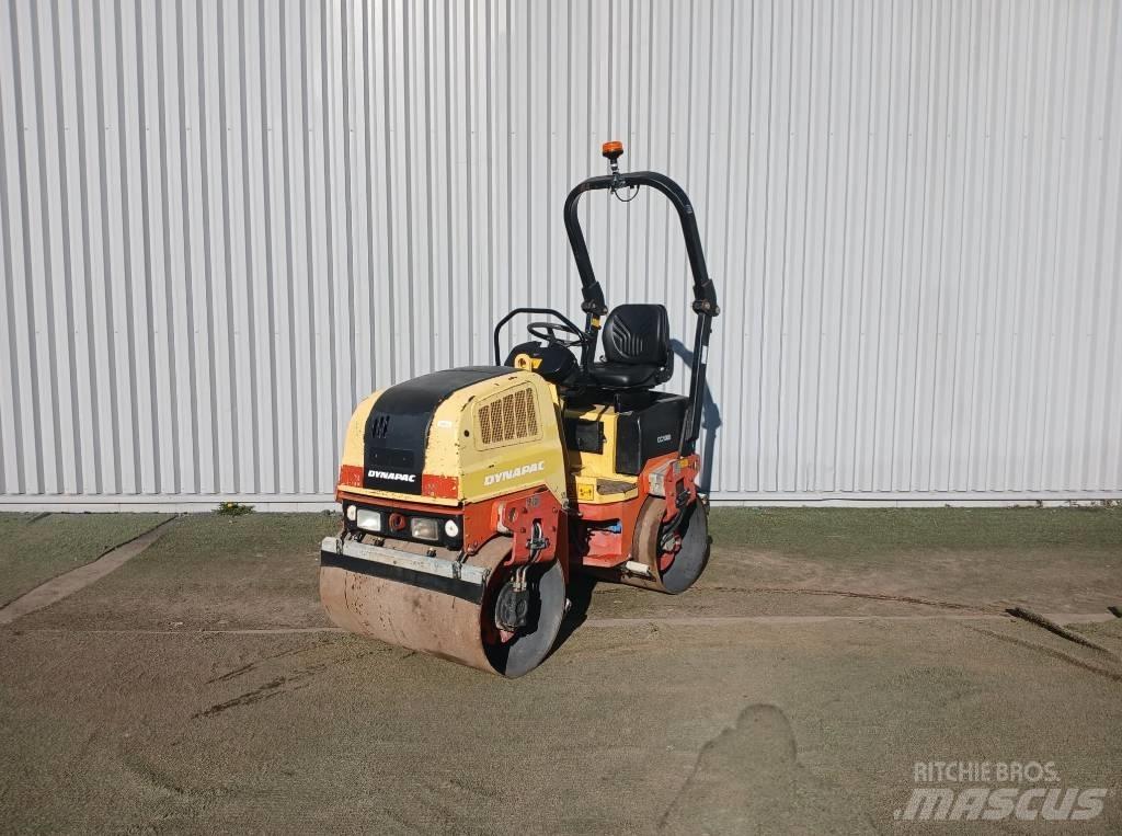 Dynapac CC1000, Vält Cilindri compactori dubli